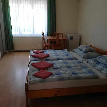 Montana-ederics Vendeghaz Guest house 4*