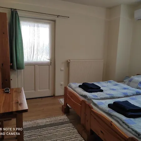 Guest house Montana-ederics Vendeghaz 4*