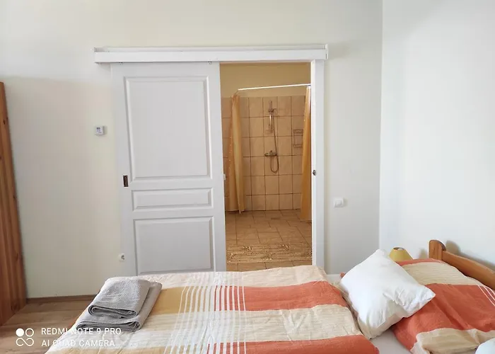 Montana-ederics Vendeghaz 4*