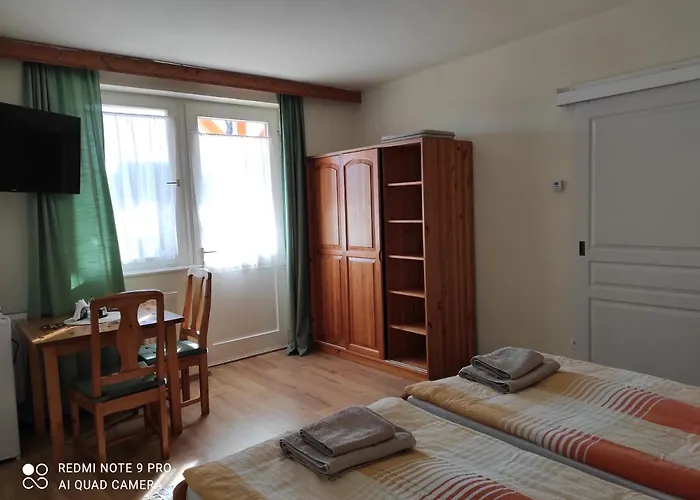 Montana-ederics Vendeghaz 4*